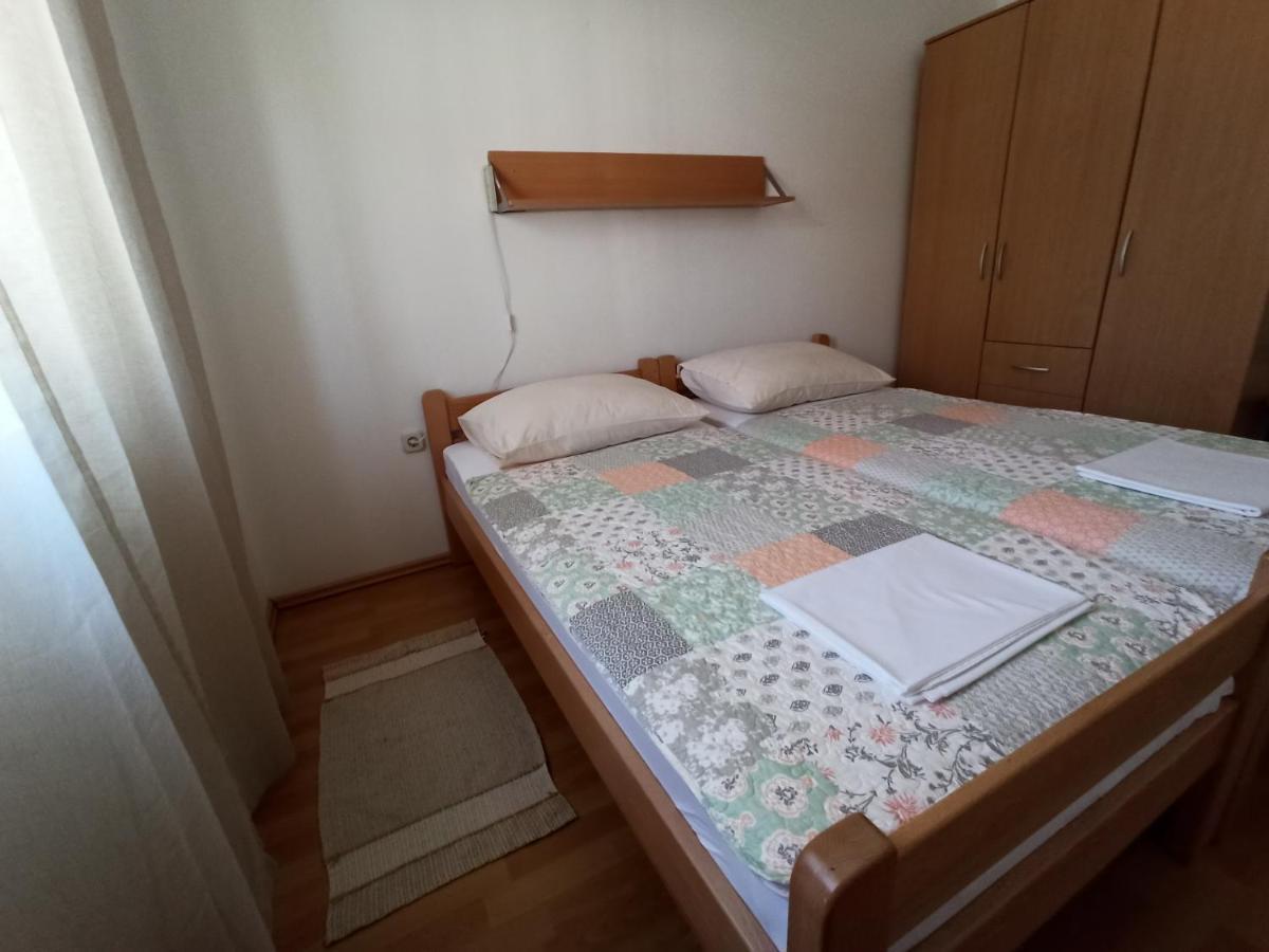 Apartmani Vesna Крк Екстер'єр фото
