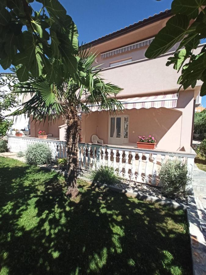 Apartmani Vesna Крк Екстер'єр фото