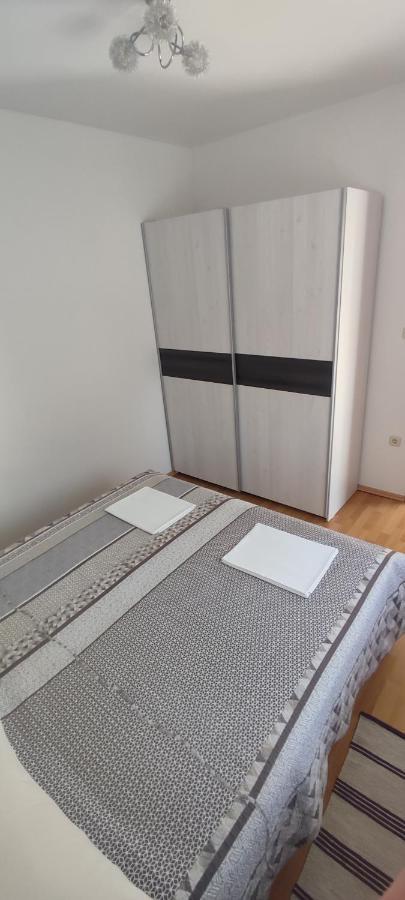 Apartmani Vesna Крк Екстер'єр фото