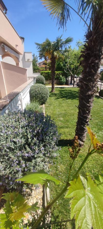 Apartmani Vesna Крк Екстер'єр фото